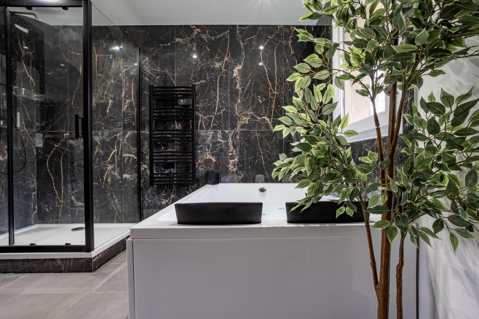 Evasion Romantique Avec Jacuzzi Savigny-le-Temple Exterior foto